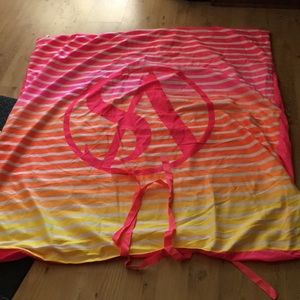 🥳HOST PICK🥳 Victoria secrets limited time neon beach blanket